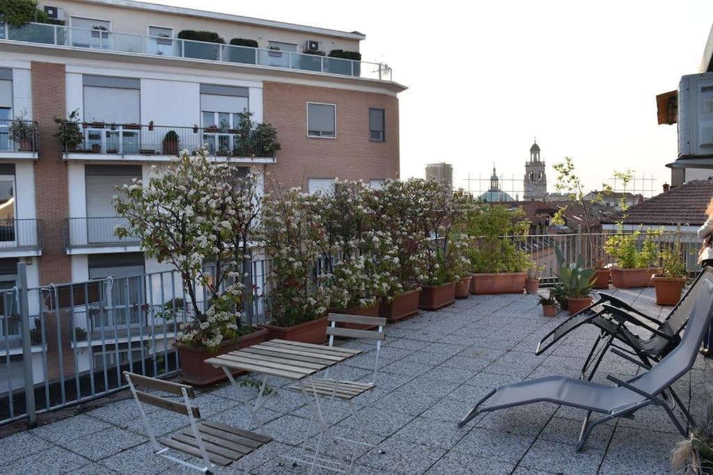 One Flat/Studio,Busto ArsizioCenter,With Terrace Bagian luar foto