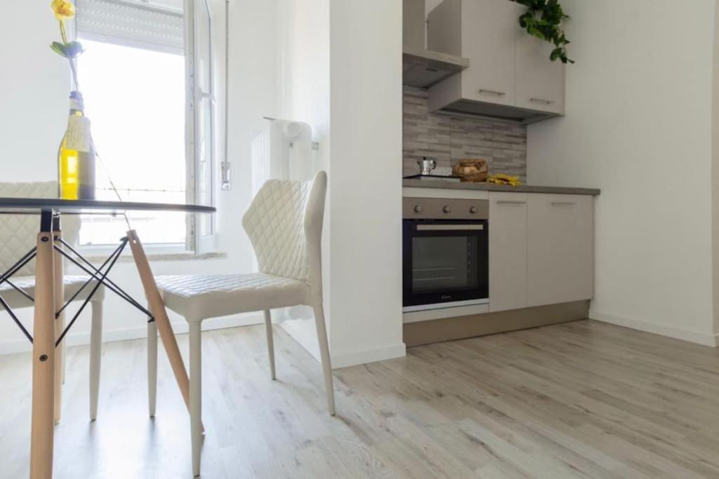 One Flat/Studio,Busto ArsizioCenter,With Terrace Bagian luar foto